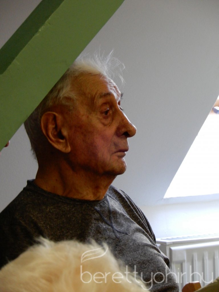 Marika néni 90 éves 37